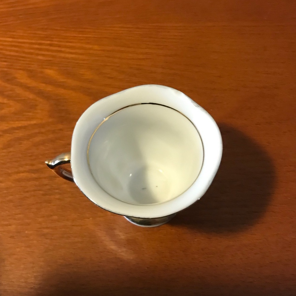 Pretty Teacup Set - Picture 6 of 9